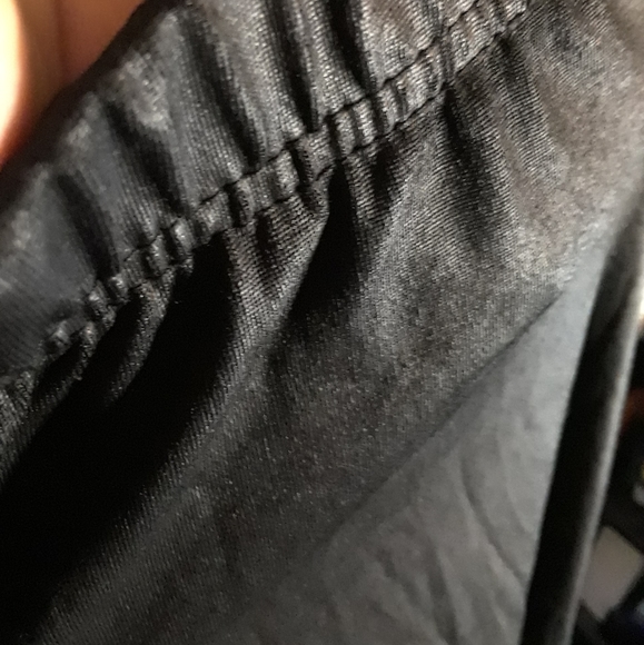 Pleather type leggings - Picture 3 of 5
